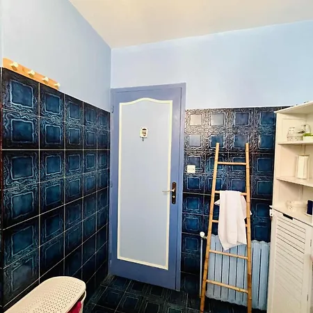 Casa de Férias Pavillon Paisible Avec Grand Jardin Pres Des Bois