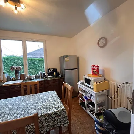 Pavillon Paisible Avec Grand Jardin Pres Des Bois