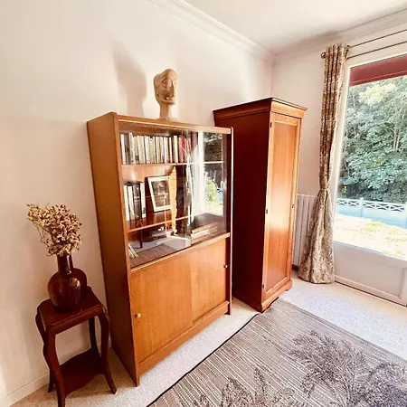 Pavillon Paisible Avec Grand Jardin Pres Des Bois * Fécamp