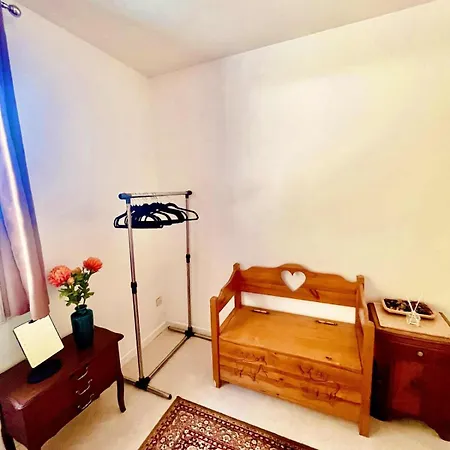 Holiday home Pavillon Paisible Avec Grand Jardin Pres Des Bois *