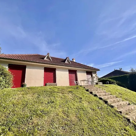 Holiday home Pavillon Paisible Avec Grand Jardin Pres Des Bois