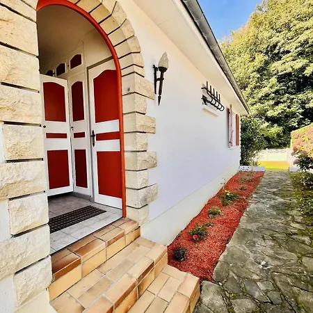 Holiday home Pavillon Paisible Avec Grand Jardin Pres Des Bois Fecamp