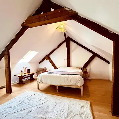 Pavillon Paisible Avec Grand Jardin Pres Des Bois Holiday home